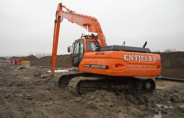 挖機加長臂廠家、長臂挖掘機廠家、挖機加長臂改裝