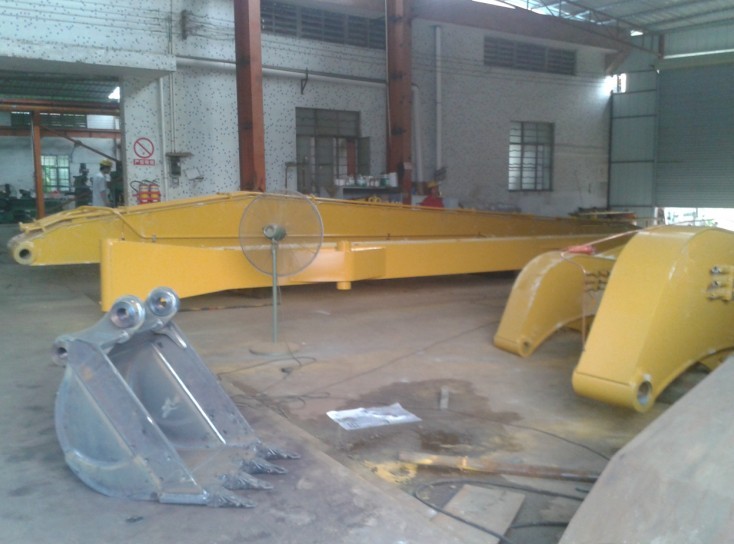 挖機(jī)加長臂廠家、長臂挖掘機(jī)廠家、挖機(jī)加長臂改裝