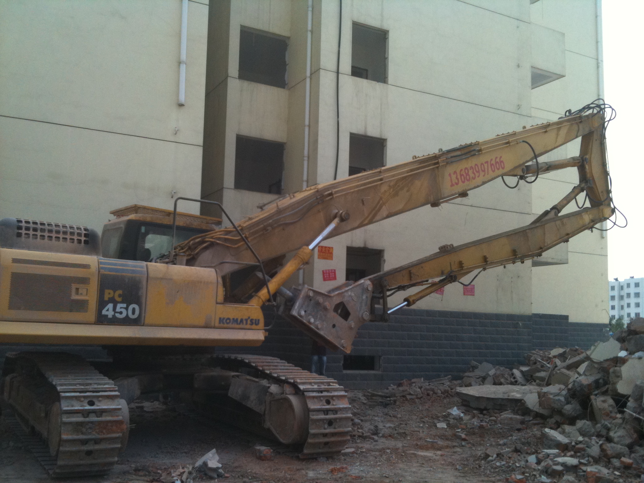 挖掘機(jī)拆樓臂，挖掘機(jī)拆樓臂廠家，挖掘機(jī)改裝拆樓臂