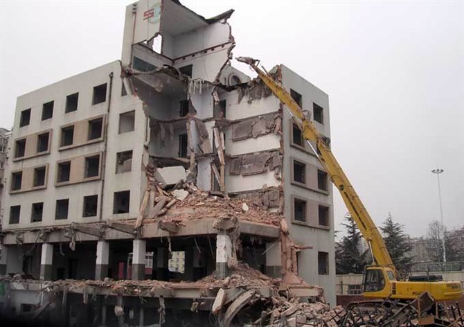 挖掘機(jī)拆樓臂，挖掘機(jī)拆樓臂廠家，挖掘機(jī)改裝拆樓臂