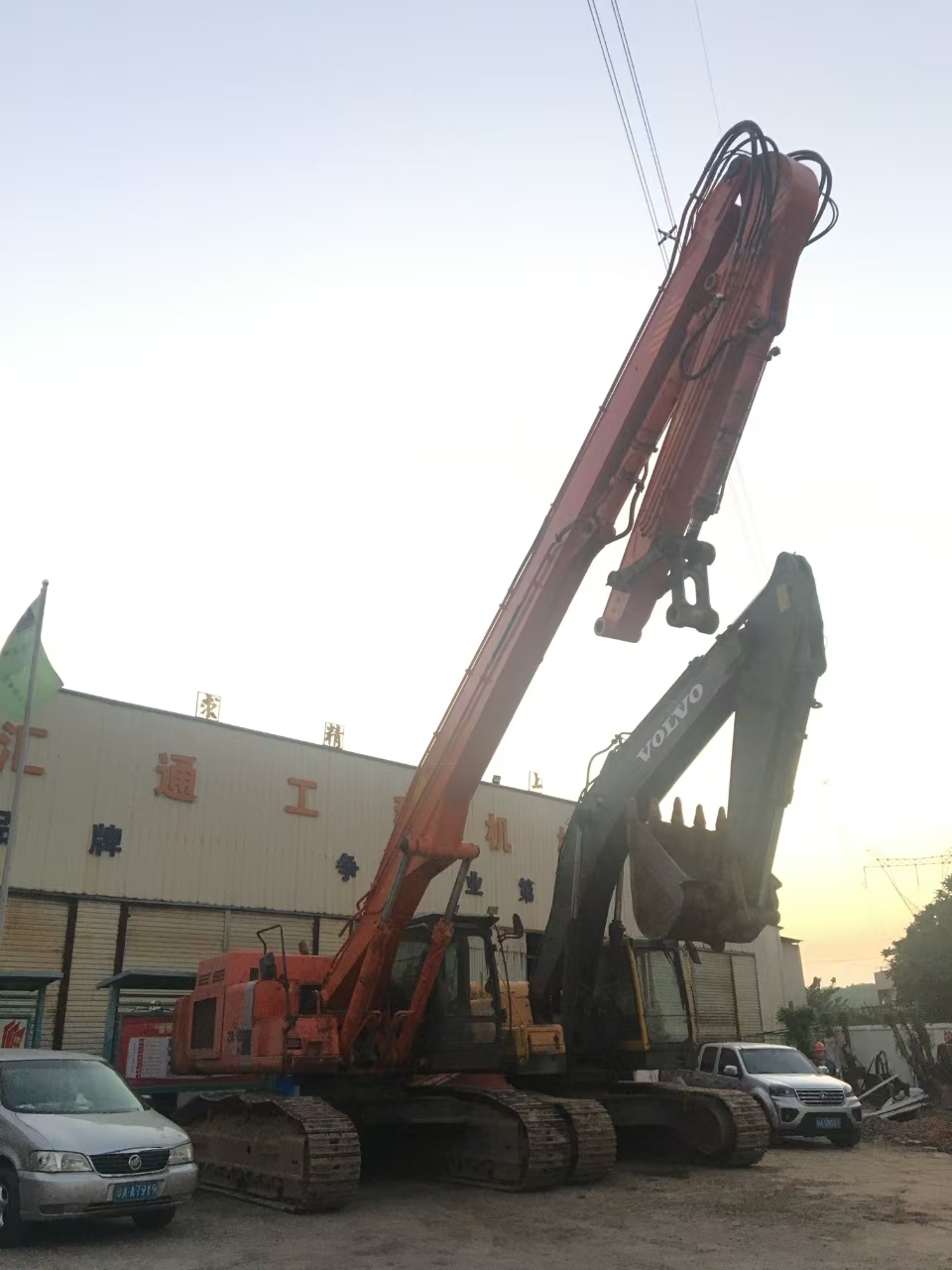 挖掘機打樁臂、打樁臂、打樁錘、挖掘機打樁臂廠家