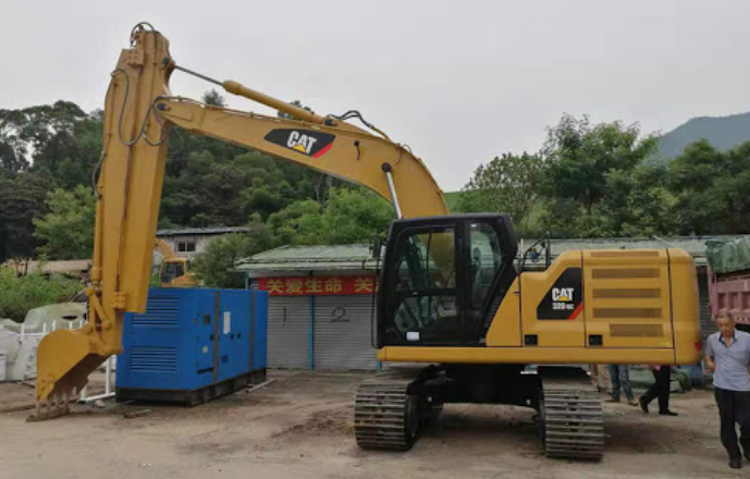 挖掘機(jī)伸縮臂改裝 挖掘機(jī)伸縮臂改裝