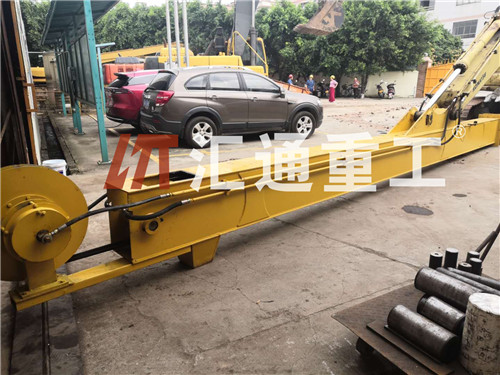 匯通重工是220小型挖掘機(jī)伸縮臂廠家 匯通重工是220小型挖掘機(jī)伸縮臂廠家