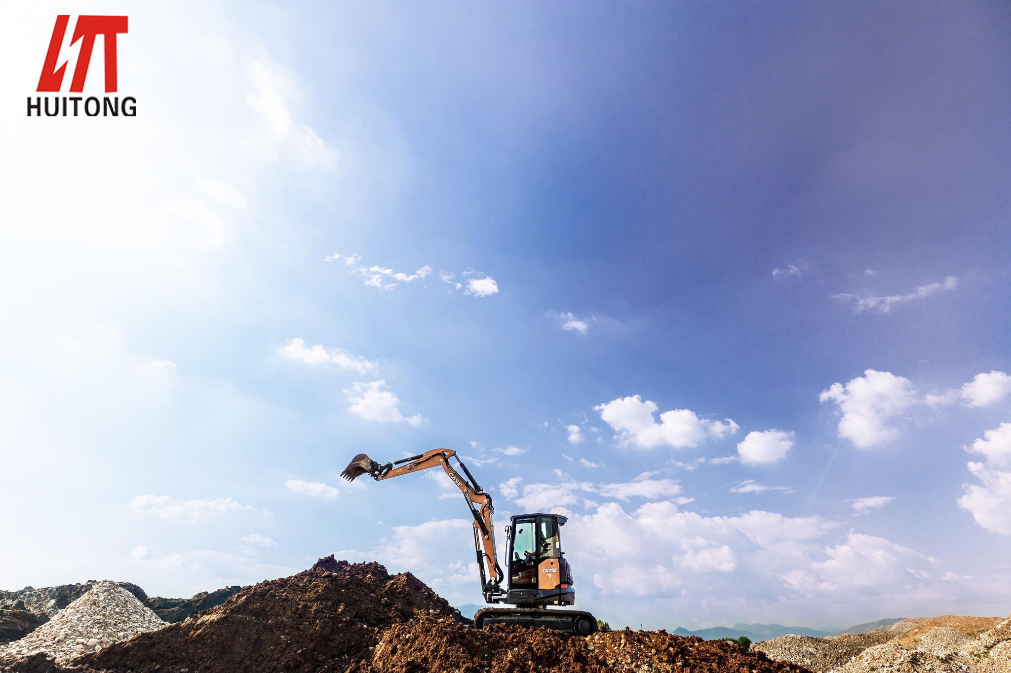 挖掘機(jī)加長(zhǎng)臂.jpg 挖掘機(jī)加長(zhǎng)臂.jpg