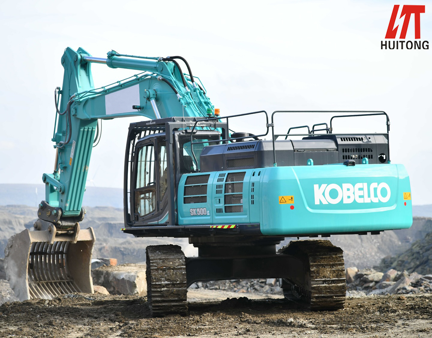 挖掘機(jī)加長(zhǎng)臂.jpg 挖掘機(jī)加長(zhǎng)臂.jpg